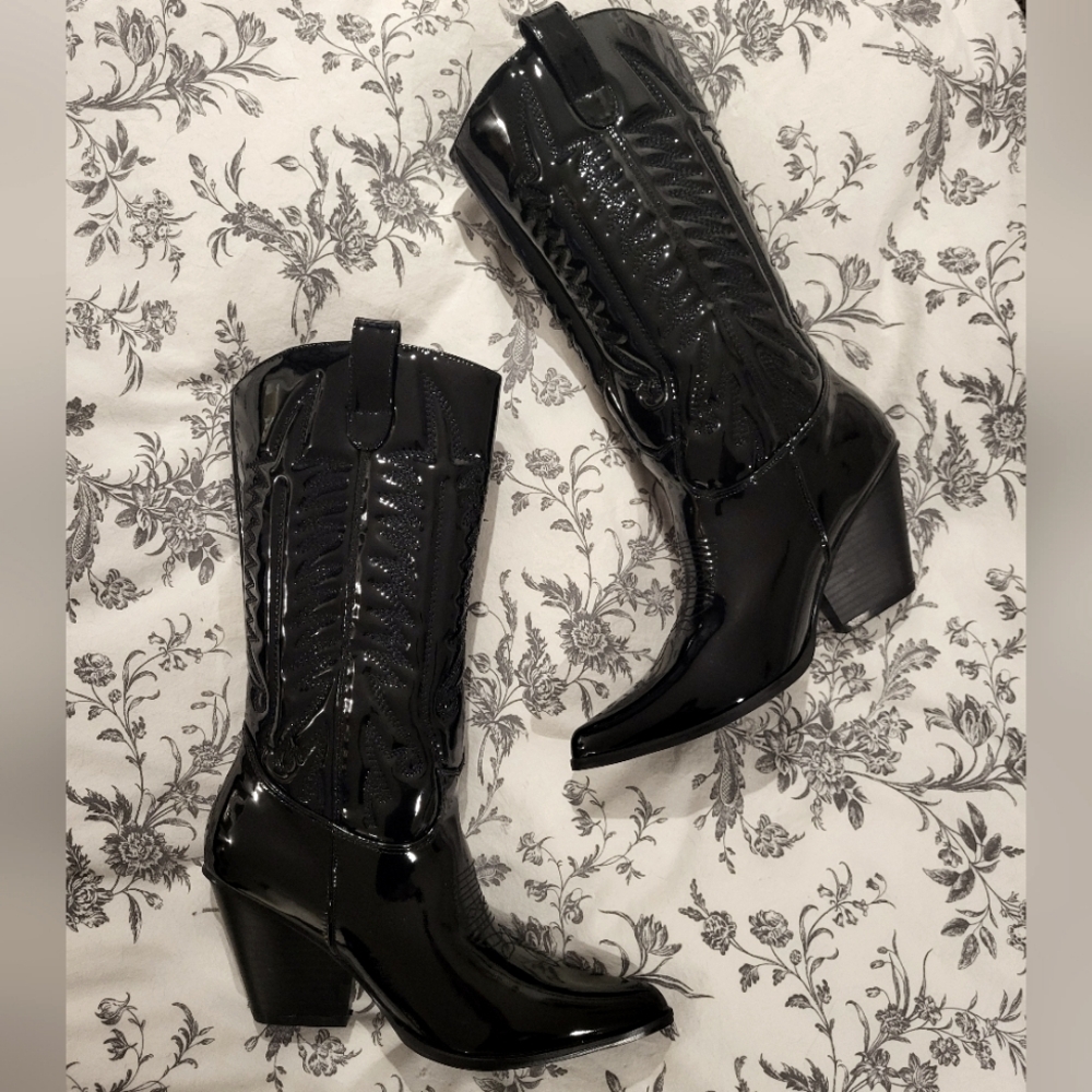 Western Beauty Patent Leather Cowboy Boots